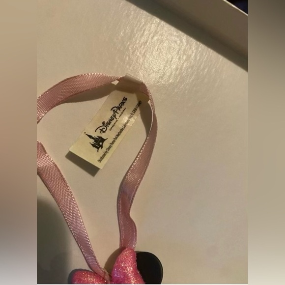 Disney parks Minnie ornament - Picture 3 of 4